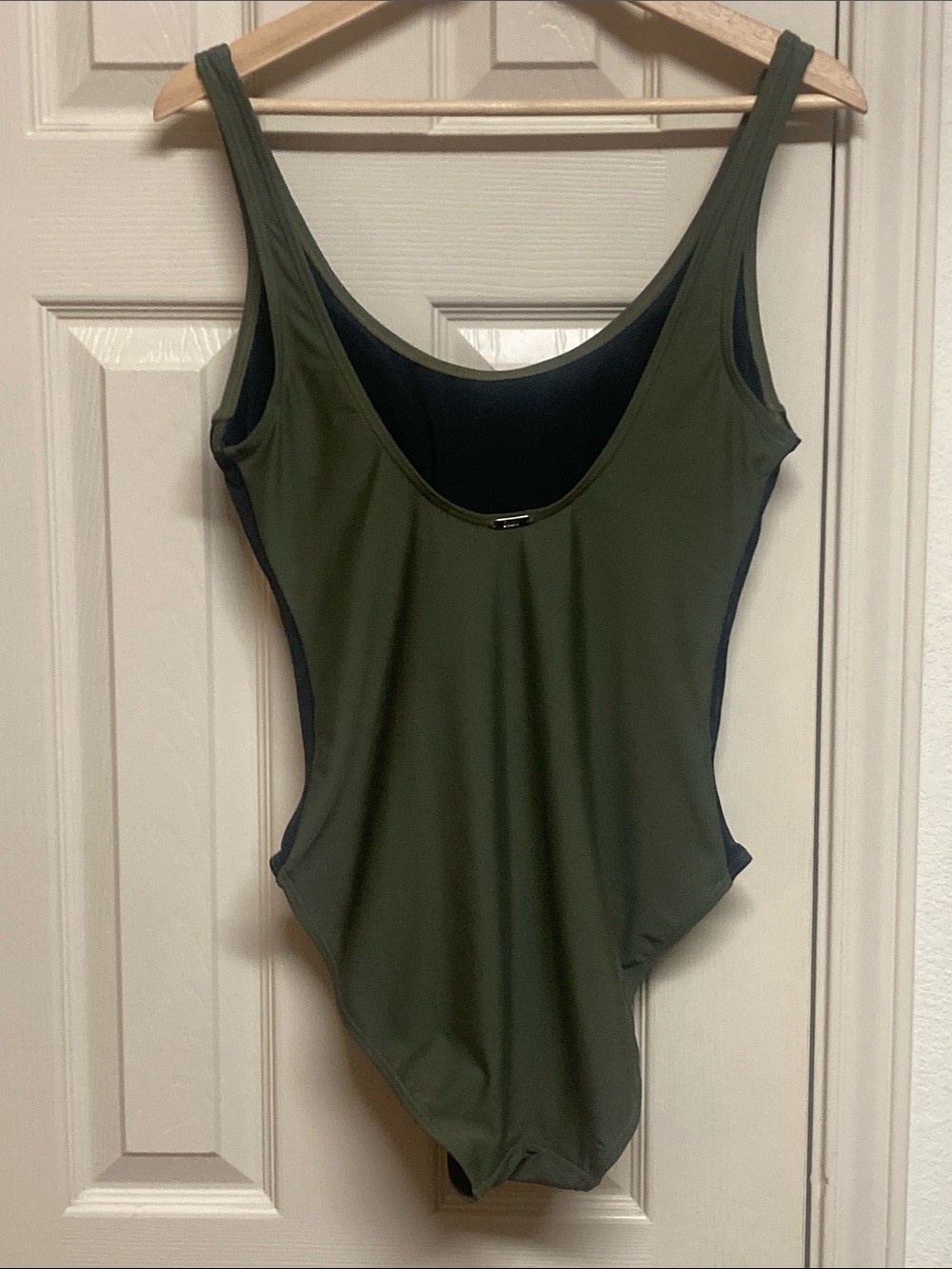 DKNY Women's Starburst One-Piece Swimsuit Sz 10 Moss Olive Green - Picture 3 of 9